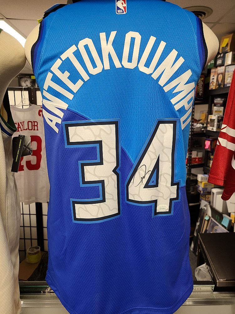 Autographed Milwaukee Bucks Giannis Antetokounmpo Fanatics Authentic Blue  City Edition Nike Swingman Jersey with 21 NBA