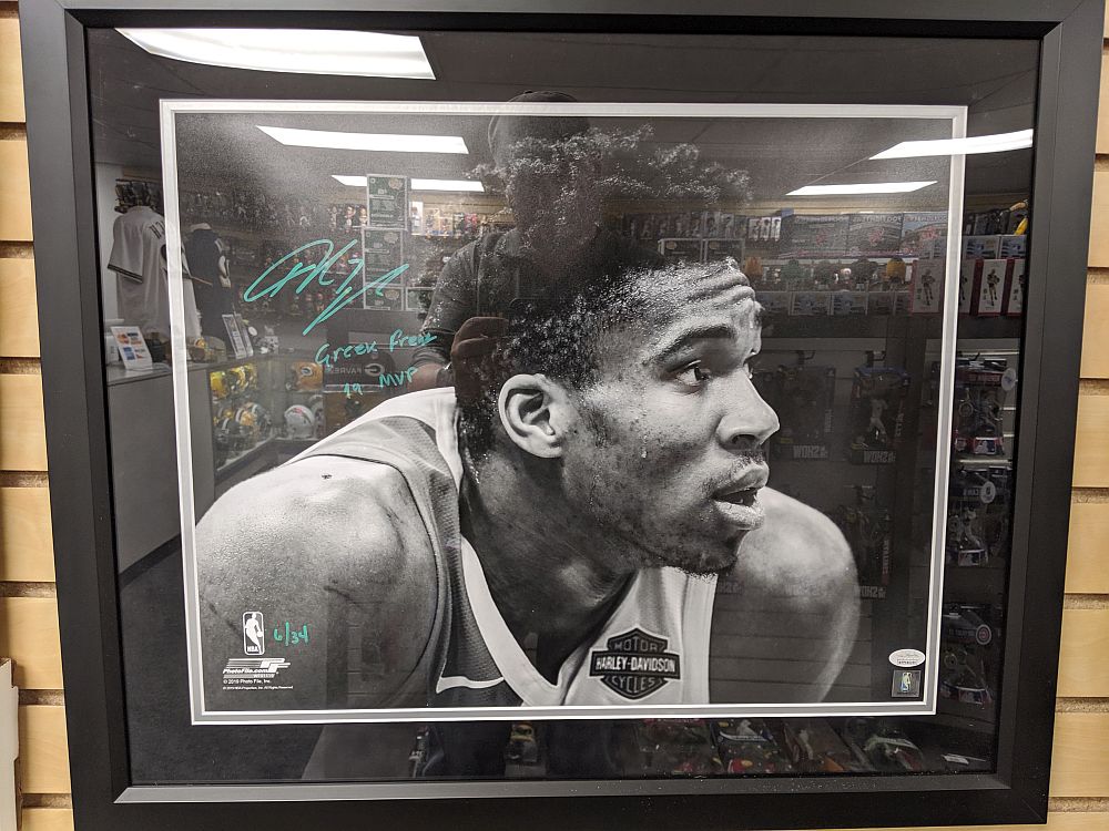 Giannis Antetokounmpo Autographed 16x20 Photo Bucks Framed Beckett